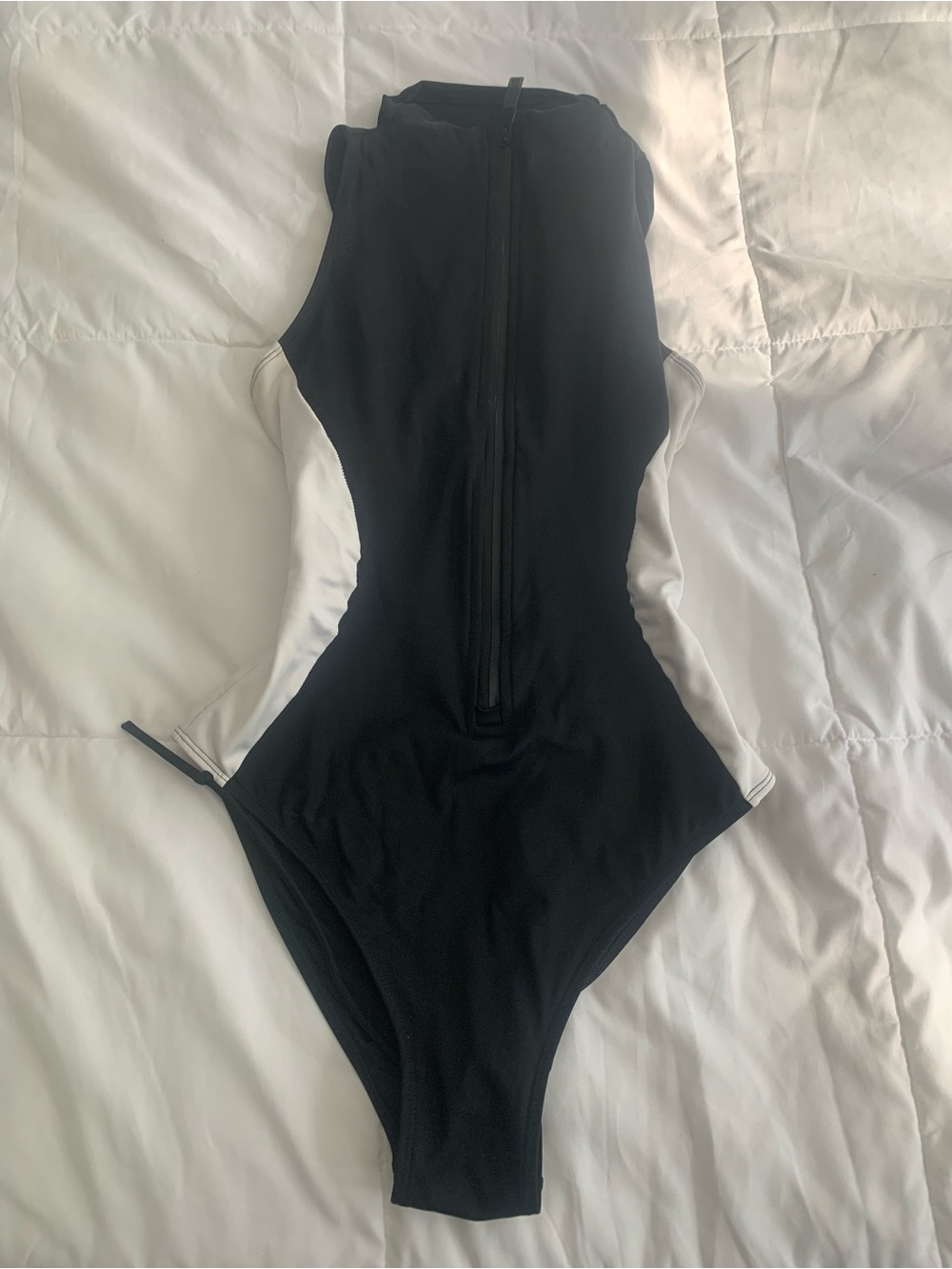 TA3 Sleeveless Surfy S- Reg Long Black and White One-Piece Swimsuit